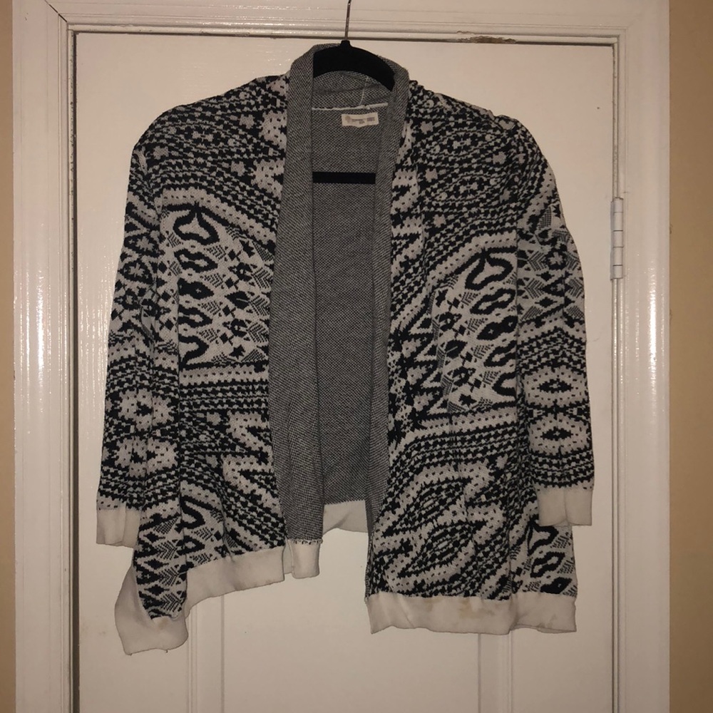 Girls tucker + Tate cardigan m 8/10